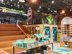 -新华书店(印象城店)