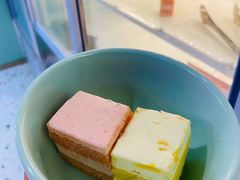 蛋糕任食-钱小主·自助回旋烤肉火锅餐厅(东方新天地店)