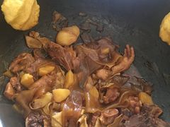 -东北烧烤铁锅炖水库鱼