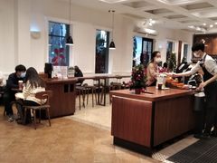 大堂-星巴克臻选(广州沙面店)