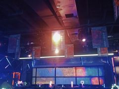 -UP嘻哈酒吧(粉巢店)