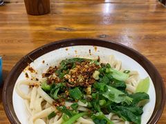 牛肉油泼拉条子-马振面(小皮院店)