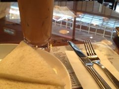 冷奶茶，火腿蛋三文治-澳门茶餐厅