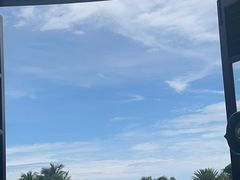 -亚龙湾喜来登·美景台大堂吧
