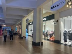 -王府井奥莱临潼小镇(临潼店)