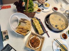 -煲王粤菜餐厅(中侨中心店)