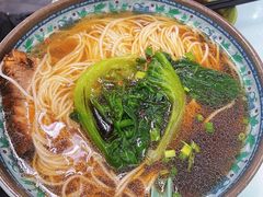 阿婆焖肉面-食惠里小笼包面馆(越秀店)