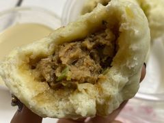 猪肉韭菜包-老陶包子铺(南大西南村店)