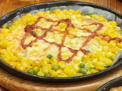 料理烤芝士玉米粒-老东镇啤酒屋海鲜加工·蒸汽海鲜·海鲜烧烤(台东店)