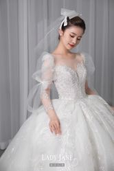 -Lady  Jane高端婚纱礼服馆