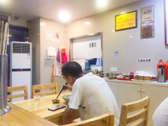 -阿彬生炒牛肉面(解放路店)