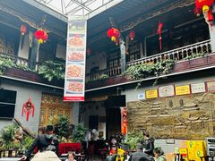 -蔼若春.传承三十年云南菜(金碧公园店)