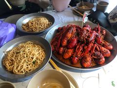 -巴厘龙虾·榜首油焖大虾(音乐学院·沿江酒馆店)