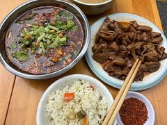 -朱大嘴肥肠血旺(福字街店)