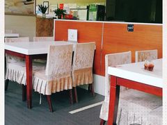 大堂-小六汤包砂煲菜(文景路店)
