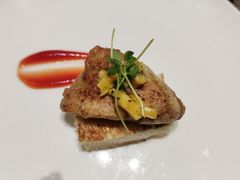 -大中华希尔顿酒店-念自助餐·嗨啤·小龙虾