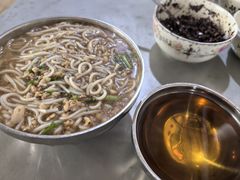 -正宗杨记普洱酸醋米线(总店)