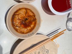 -老牌坊云南鱼豆花火锅(哈西万达店)