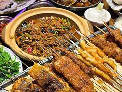 -蚝堡海鲜·威海菜·海肠捞饭·烧烤·亚洲吃蚝公司(幸福门店)