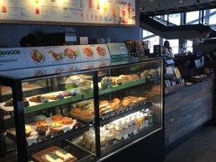 面包甜点陈列柜-星巴克臻选(宁波天一广场店)
