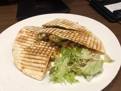 -拉亚汉堡经典餐厅(商城路店)