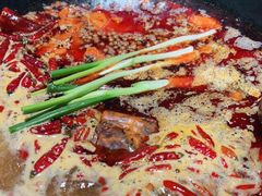 -四小区火锅·巷子里的重庆火锅(花照壁店)