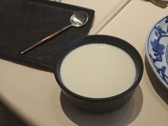生磨姜汁撞鲜牛奶-侨美食家·粤菜(体育西路店)