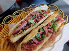 -秦小龙驴肉火烧馆