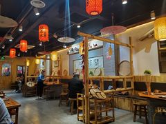 大堂-锅来乐地锅鸡(安亭店)