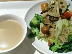 -感恩心素食馆(百世广场店)