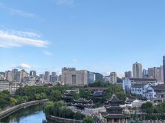 -包整·丝娃娃(一览甲秀楼风景店)