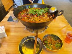 -鸿顺老铁锅美蛙鱼府(解放碑店)