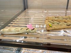 -奈雪的茶(百盛店)