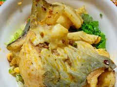 -蜀滋香鲜鱼美蛙火锅(339店)