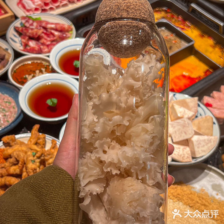 第一次在火锅店好吃到不想说话……
