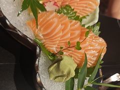 -山川小町·极番烧肉(新地假日广场店)