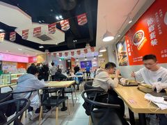 大堂-驴世家驴肉火烧·凉皮·胡辣汤(五道口店)