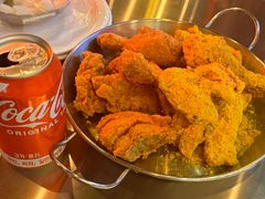 -BHC炸鸡(明洞总店)