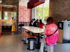 用餐区-麦当劳(欢乐谷店)
