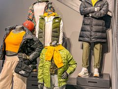 -王府井奥莱临潼小镇(临潼店)