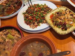 -有红鸡毛店·川菜(建设路店)