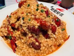 -肥肥虾庄·金牌油焖大虾(汉街SKP店)