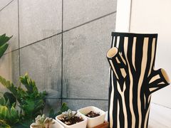 -UNI UNI(环亚凯瑟琳店)