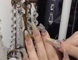 -慕拉美甲美睫皮肤管理