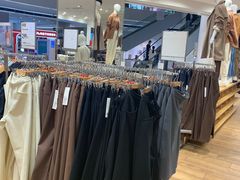 -优衣库(东莞汇一城店)