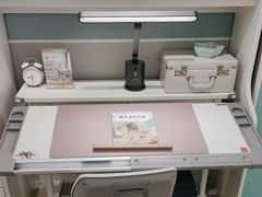 -康朴乐儿童学习桌椅(蓝色港湾店)