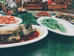 -四川小胡子海鲜(丁村万人海鲜广场店)