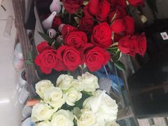 -雪蔓之鲜花气球派对(家佳源时代中心店)