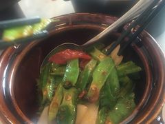 -瑰丽酒店·海吧·天际下午茶·现场DJ·天台酒吧