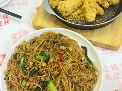 -堂瓦里·33年传统赣菜(第一街区店)